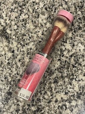 It Cosmetics Brushes for Ulta - Love is the Foundation Foundation Brush